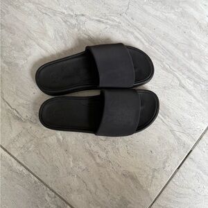 lululemon athletica Black Slide Sandals